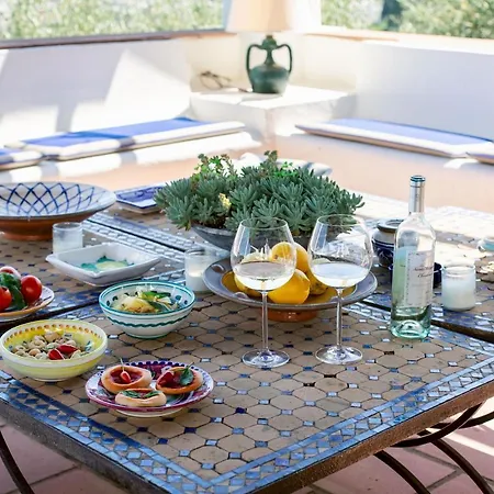 Ginestra By Elite * Capri
